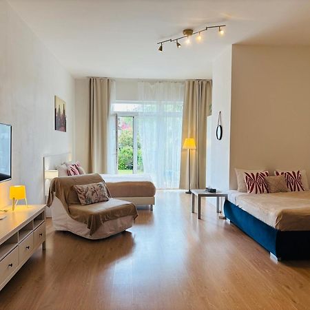 Maria Apartments - Free Parking Прага Экстерьер фото